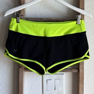 WOD Gear lifting shorts sz: Med